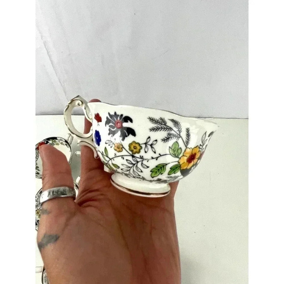 VTG Set of 7 Swansea Tea Cups Floral Pattern Bone China Canton Gold Trim - Picture 13 of 14